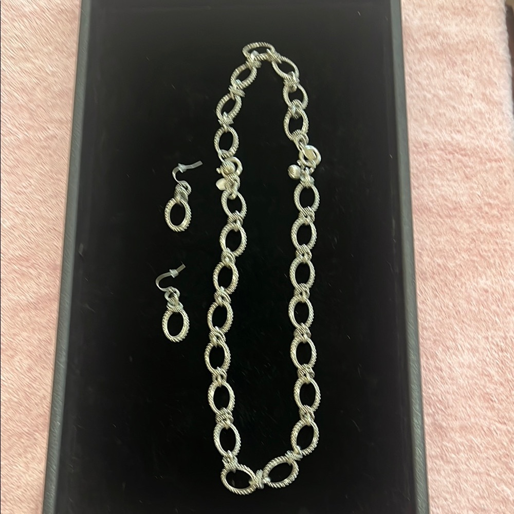 Cookie Lee Elegant Silver Jewelry & Earring Set